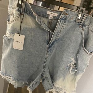 FOREVER 21 Sz 18 Distressed and Destroyed SHORTS